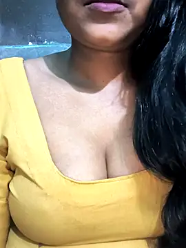 Snapshot of NEETU-89 chatting on 09/14/25, 03:22 NEETU-89 online show from 09/14/25, 03:22