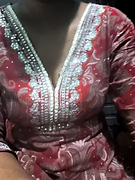 Snapshot of NEETU-89 chatting on 10/10/25, 02:54 NEETU-89 online show from 10/10/25, 02:54