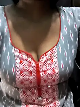 Snapshot of NEETU-89 chatting on 10/12/25, 03:27 NEETU-89 online show from 10/12/25, 03:27