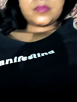 Snapshot of NEETU-89 chatting on 10/12/25, 03:33 NEETU-89 online show from 10/12/25, 03:33