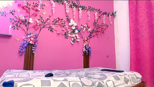 Snapshot of analdeepalejandra18 chatting on 11/12/25, 07:24 analdeepalejandra18 online show from 11/12/25, 07:24