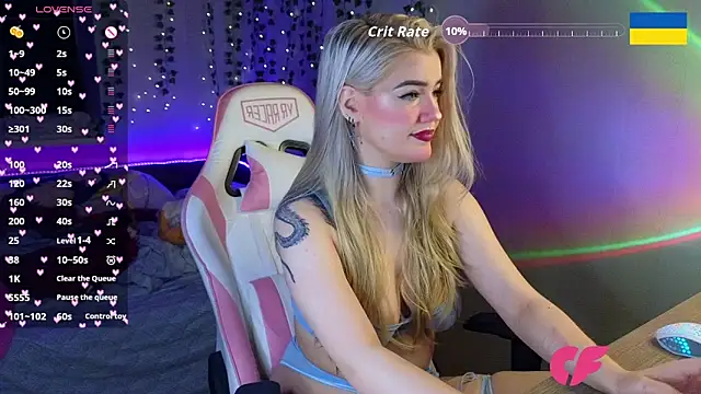 RedVelveten online show from 11/11/25, 03:39