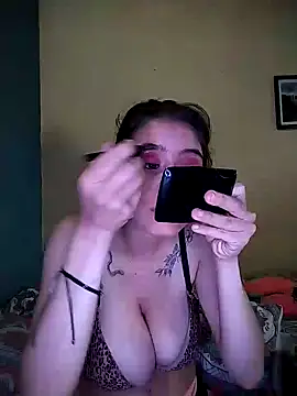 Snapshot of Alexandra_65 chatting on 12/15/24, 01:54 Alexandra 65 online show from 12/15/24, 01:54