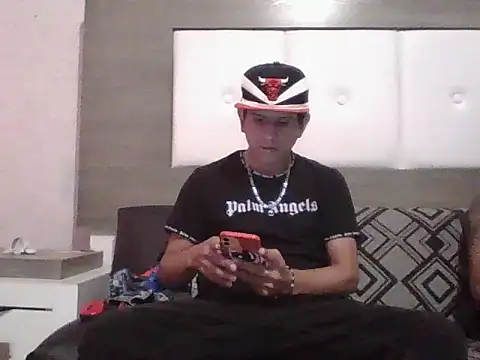 oiram27 online show from 11/03/25, 09:38