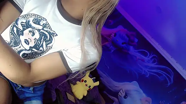 Thalia girl21 online show from 12/19/24, 08:23