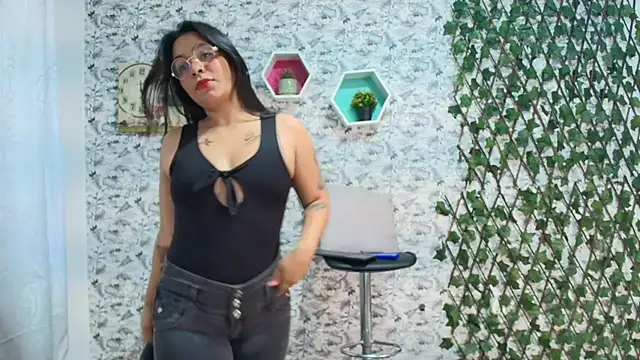 Baby3hot online show from 06/04/26, 11:05