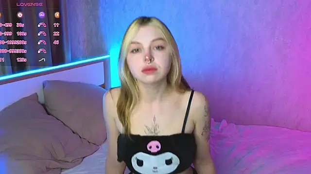 HildaEvatt online show from 01/17/25, 04:39