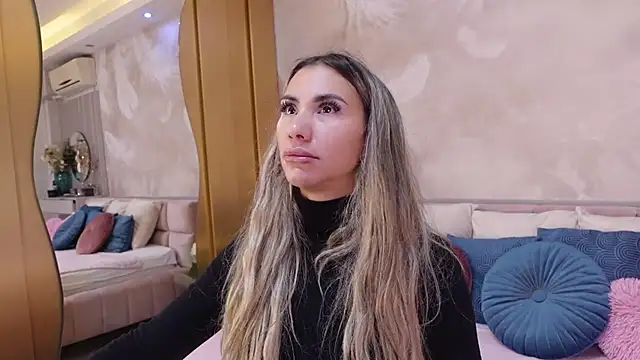 JullyBlair online show from 10/08/25, 04:10