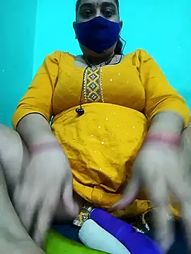 Snapshot of hotty_manisha chatting on 11/01/25, 06:21 hotty manisha online show from 11/01/25, 06:21