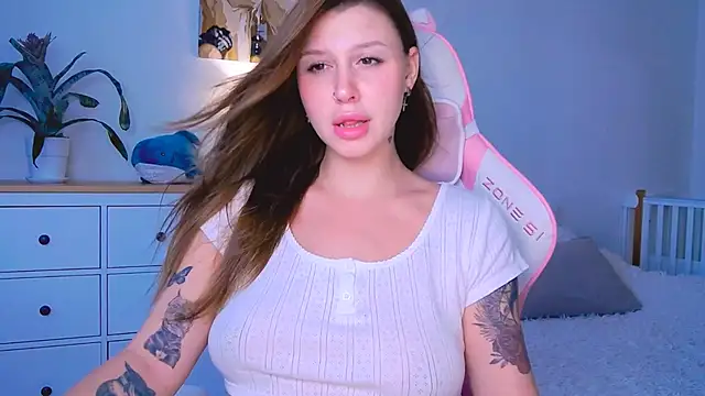 Snapshot of janny_u chatting on 09/11/25, 12:49 janny u online show from 09/11/25, 12:49
