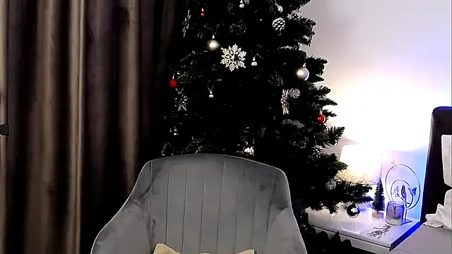 AveryWillow online show from 12/27/24, 02:22