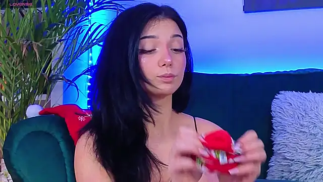 Snapshot of AveryWillow chatting on 12/01/25, 08:25 AveryWillow online show from 12/01/25, 08:25