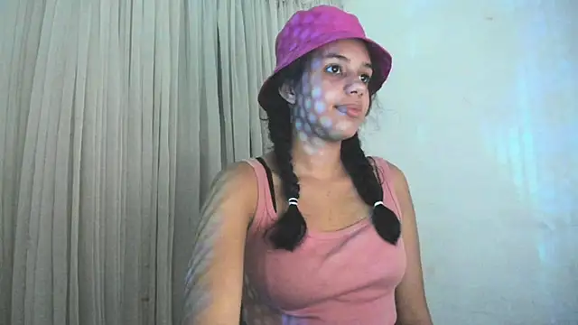 IvyLayla  online show from 03/07/25, 02:04