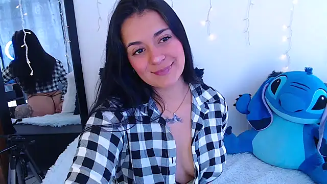 Snapshot of Samanta_james19 chatting on 12/04/25, 05:10 Samanta james19 online show from 12/04/25, 05:10