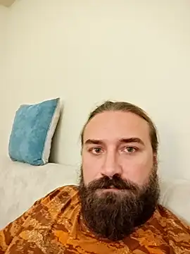 Snapshot of mazerunner34 chatting on 10/13/25, 10:10 mazerunner34 online show from 10/13/25, 10:10