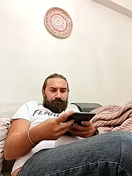 Snapshot of mazerunner34 chatting on 10/14/25, 10:43 mazerunner34 online show from 10/14/25, 10:43