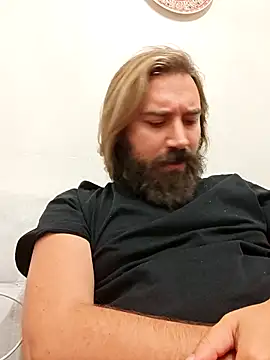 Snapshot of mazerunner34 chatting on 10/20/25, 08:09 mazerunner34 online show from 10/20/25, 08:09