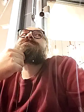 Snapshot of mazerunner34 chatting on 10/24/25, 05:20 mazerunner34 online show from 10/24/25, 05:20