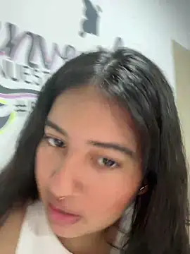 AliceMayer1 online show from 02/24/25, 08:17