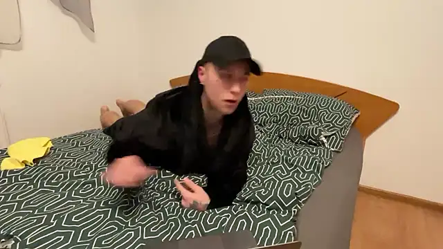 Antik online show from 02/12/25, 11:30