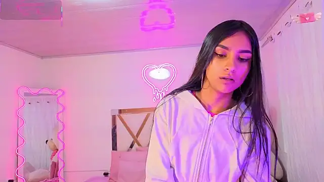 Jazmin tay online show from 09/15/25, 12:05