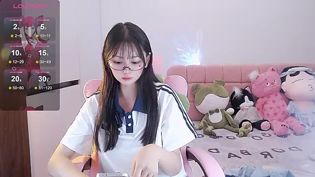 Xiaomi-Angela online show from 12/21/24, 06:44