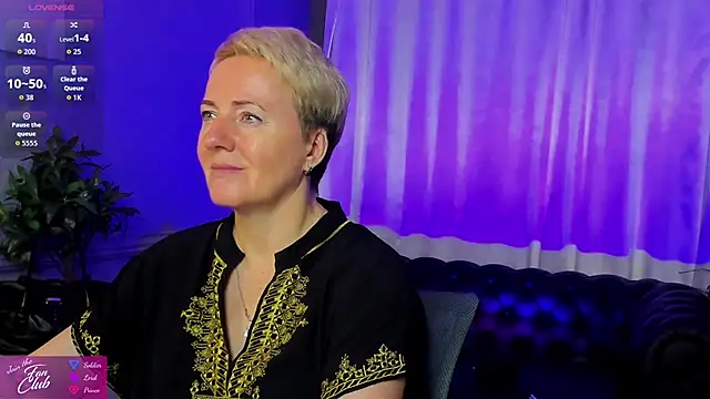 Nika Smit online show from 09/19/25, 04:58