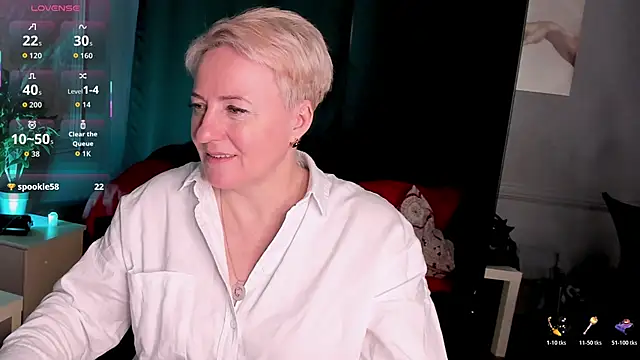 Snapshot of Nika_Smit chatting on 02/06/26, 09:12 Nika Smit online show from 02/06/26, 09:12