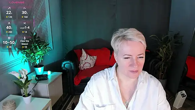 Snapshot of Nika_Smit chatting on 02/07/26, 05:33 Nika Smit online show from 02/07/26, 05:33
