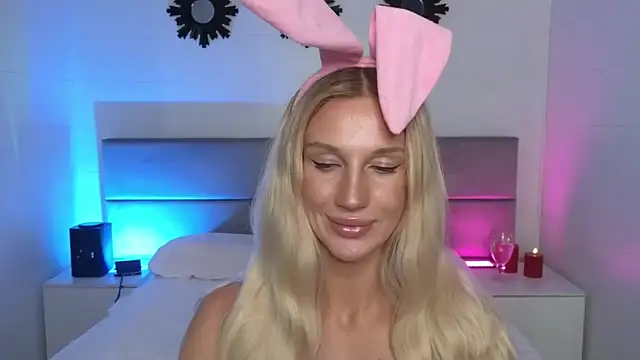 Megan Kira online show from 05/24/26, 07:08