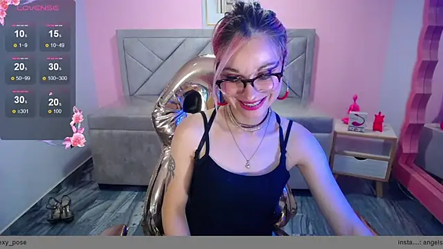 abril ch  online show from 11/13/25, 10:58