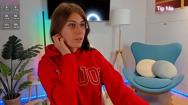 Hailey Green online show from 05/25/26, 09:21