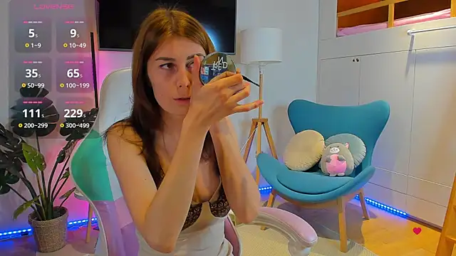 Hailey Green online show from 07/14/26, 06:35