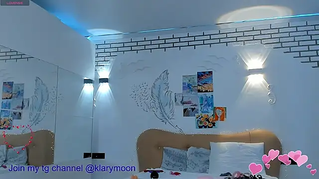 cute stefania online show from 02/14/25, 12:25