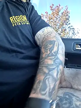 Snapshot of dadbod1178 chatting on 11/03/25, 03:24 dadbod1178 online show from 11/03/25, 03:24