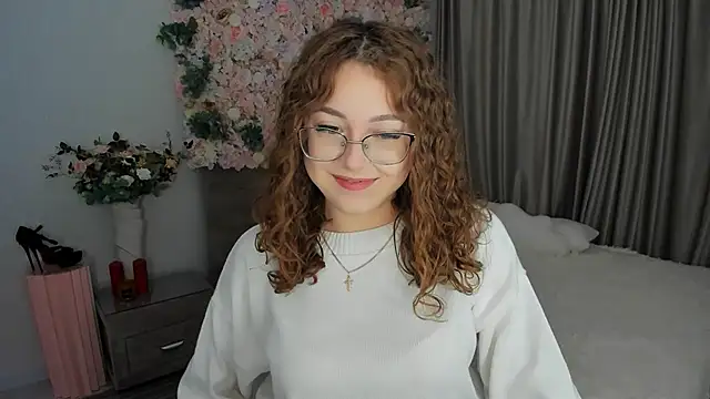 Snapshot of SereneFlame chatting on 09/25/25, 04:00 SereneFlame online show from 09/25/25, 04:00