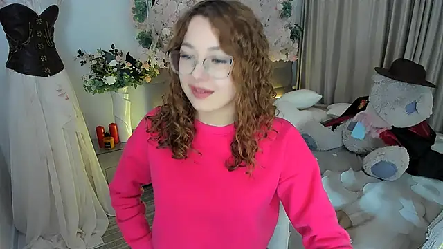 Snapshot of SereneFlame chatting on 11/05/25, 04:07 SereneFlame online show from 11/05/25, 04:07