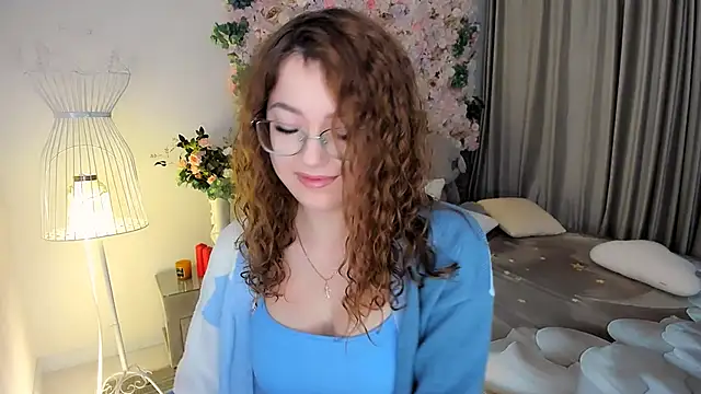 Snapshot of SereneFlame chatting on 11/29/25, 10:07 SereneFlame online show from 11/29/25, 10:07