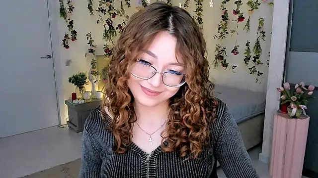 Snapshot of SereneFlame chatting on 04/29/26, 04:11 SereneFlame online show from 04/29/26, 04:11