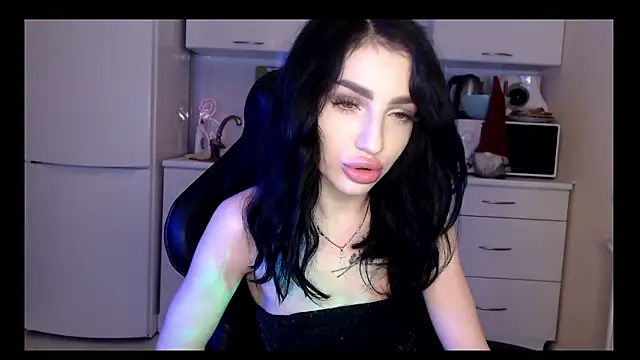 NancyLovee  online show from 12/07/24, 11:23