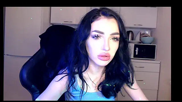 NancyLovee  online show from 12/09/24, 10:20