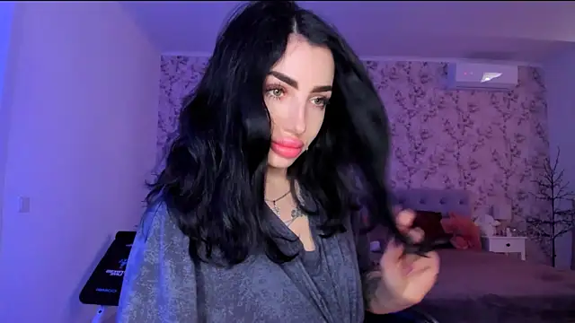 NancyLovee  online show from 06/09/26, 02:39