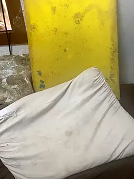 Snapshot of gloria7v05 chatting on 11/30/25, 02:32 gloria7v05 online show from 11/30/25, 02:32