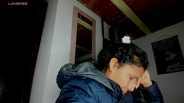 Snapshot of Nenita_Hot_ chatting on 10/07/25, 04:31 Nenita Hot online show from 10/07/25, 04:31