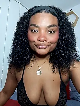 Snapshot of gianna_smith chatting on 11/27/25, 06:15 gianna smith online show from 11/27/25, 06:15