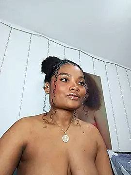 Snapshot of gianna_smith chatting on 12/03/25, 07:38 gianna smith online show from 12/03/25, 07:38