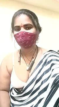 anitha906 online show from 01/04/25, 09:21