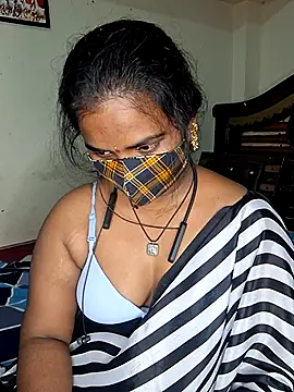 anitha906 online show from 02/13/25, 07:52