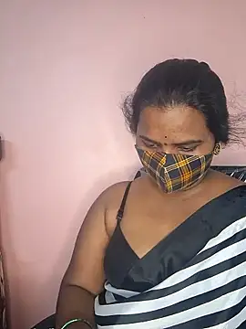 anitha906 online show from 09/09/25, 04:28