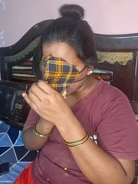 Snapshot of anitha906 chatting on 10/06/25, 05:10 anitha906 online show from 10/06/25, 05:10